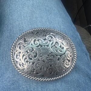 Belt buckle